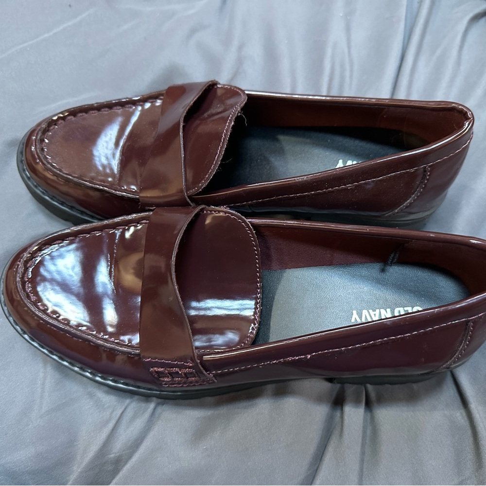 Old navy burgundy loafers NWOB